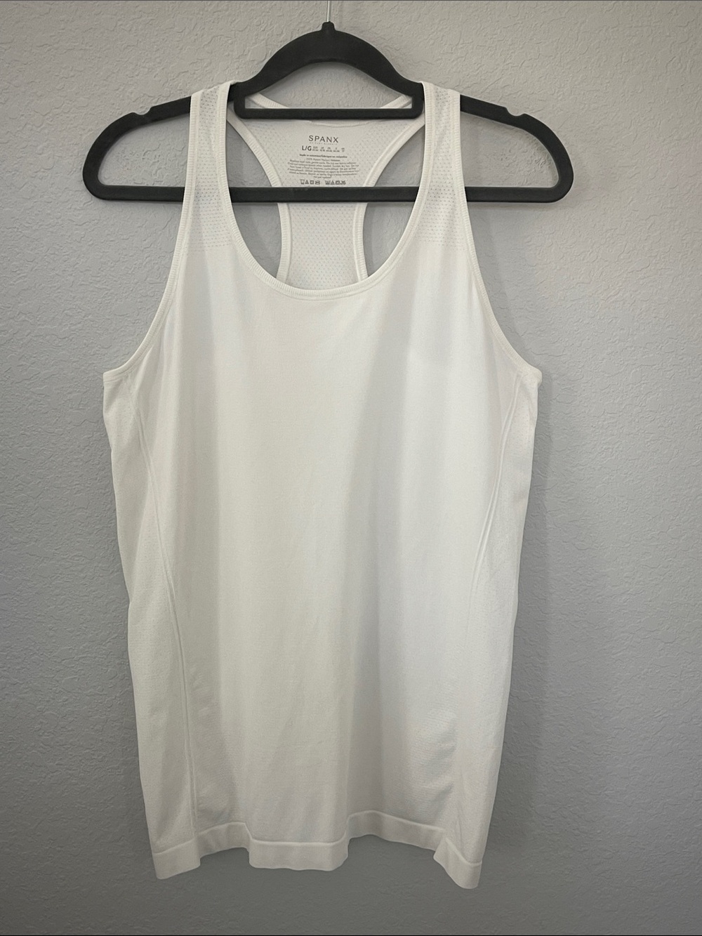 SPANX Women’s L/XL White Racerback Seamless Workout Tank Top Activewear